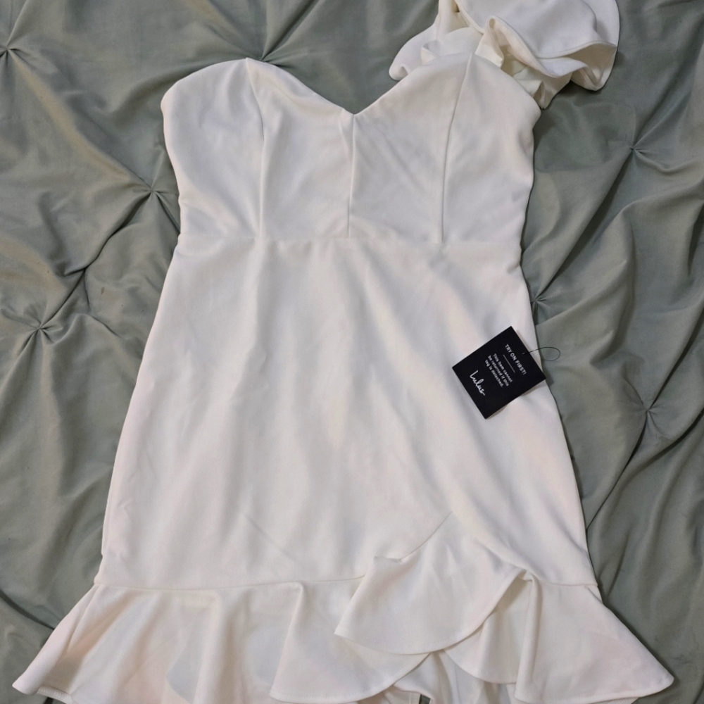 Lululemon White Ruffled Mini Dress – One Shoulder Chic Evening Wear